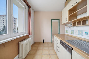 Prodej bytu 3+1 v osobním vlastnictví 71 m², Karlovy Vary