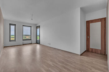 Prodej bytu 2+kk v osobním vlastnictví 3060 m², Přelouč