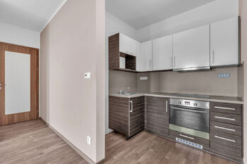 Prodej bytu 2+kk v osobním vlastnictví 3060 m², Přelouč