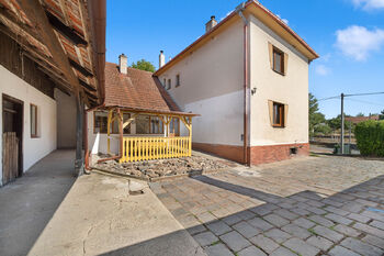 Prodej domu 260 m², Drahonín