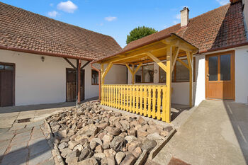 Prodej domu 260 m², Drahonín