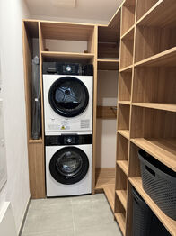 Pronájem bytu 3+kk v osobním vlastnictví 80 m², Praha 8 - Dolní Chabry