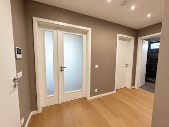Pronájem bytu 3+kk v osobním vlastnictví 80 m², Praha 8 - Dolní Chabry
