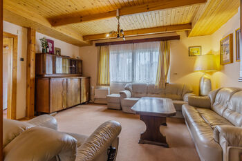 Obývací pokoj - Prodej chaty / chalupy 140 m², Kamenice