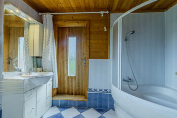 Koupelna - Prodej chaty / chalupy 140 m², Kamenice
