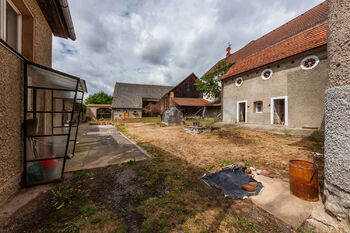 Prodej zemědělského objektu 365 m², Soběhrdy
