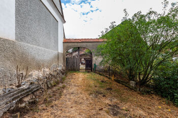 Prodej zemědělského objektu 365 m², Soběhrdy