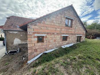 Prodej domu 240 m², Výčapy