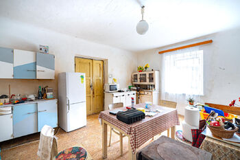 Prodej domu 240 m², Bezno