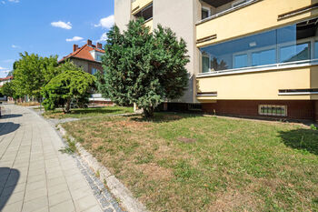 Prodej bytu 3+1 v osobním vlastnictví 87 m², Praha 10 - Strašnice