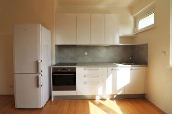 Pronájem bytu 2+kk v osobním vlastnictví 40 m², Praha 4 - Krč