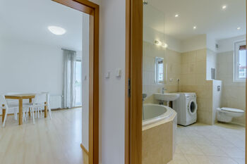 Pronájem bytu 2+kk v osobním vlastnictví 63 m², Praha 10 - Záběhlice