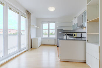 Pronájem bytu 2+kk v osobním vlastnictví 63 m², Praha 10 - Záběhlice