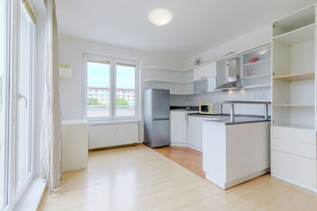 Pronájem bytu 2+kk v osobním vlastnictví 63 m², Praha 10 - Záběhlice