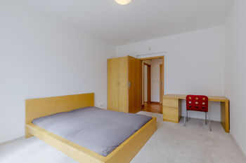 Pronájem bytu 2+kk v osobním vlastnictví 63 m², Praha 10 - Záběhlice
