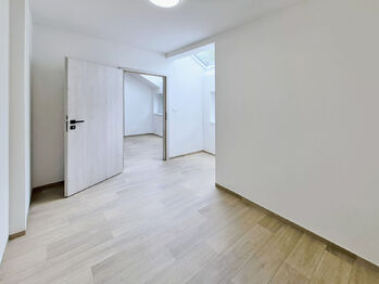 Pronájem bytu 3+kk v osobním vlastnictví 56 m², Praha 4 - Záběhlice