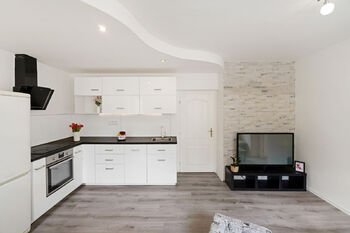 Prodej bytu 3+kk v osobním vlastnictví 62 m², Praha 6 - Břevnov