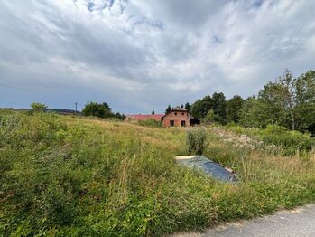 Prodej pozemku 1127 m², Horní Radouň