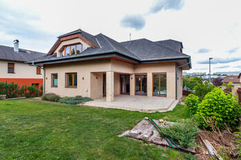 Prodej domu 300 m², Praha 5 - Řeporyje