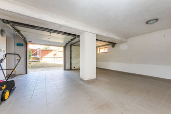 Prodej domu 300 m², Praha 5 - Řeporyje