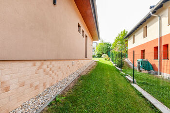 Prodej domu 300 m², Praha 5 - Řeporyje