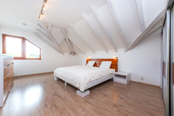 Prodej domu 300 m², Praha 5 - Řeporyje