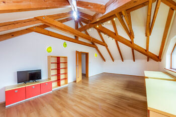 Prodej domu 300 m², Praha 5 - Řeporyje