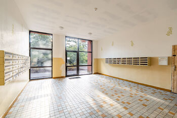 Prodej bytu 1+1 v osobním vlastnictví 38 m², Praha 8 - Střížkov