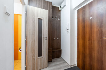 Prodej bytu 1+1 v osobním vlastnictví 38 m², Praha 8 - Střížkov