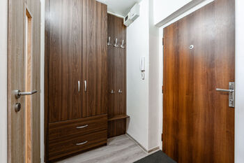 Prodej bytu 1+1 v osobním vlastnictví 38 m², Praha 8 - Střížkov