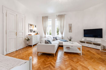 Pronájem bytu 2+1 v osobním vlastnictví 86 m², Praha 7 - Holešovice