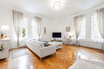 Pronájem bytu 2+1 v osobním vlastnictví 86 m², Praha 7 - Holešovice