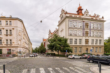 Pronájem bytu 2+1 v osobním vlastnictví 86 m², Praha 7 - Holešovice