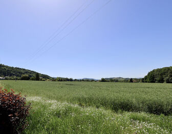 Prodej pozemku 800 m², Hukvaldy