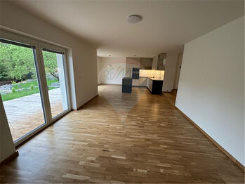 obývací pokoj - Pronájem bytu 3+kk v osobním vlastnictví 97 m², Praha 4 - Krč
