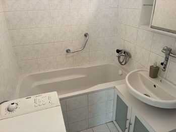 Pronájem bytu 3+1 v osobním vlastnictví 74 m², Znojmo