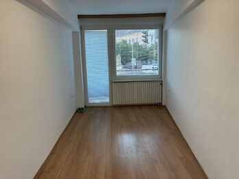 Pronájem bytu 3+1 v osobním vlastnictví 74 m², Znojmo