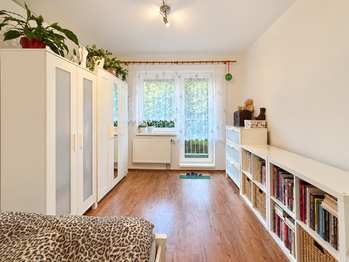Ložnice - Prodej bytu 3+1 v osobním vlastnictví 55 m², Milovice