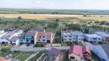 Prodej pozemku 1623 m², Tvrdonice
