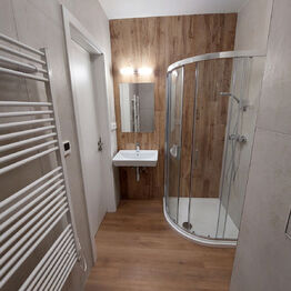 Koupelna s WC - Pronájem bytu 2+kk v osobním vlastnictví 48 m², Rostěnice-Zvonovice