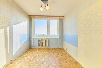Prodej bytu 3+1 v osobním vlastnictví 65 m², Praha 8 - Kobylisy