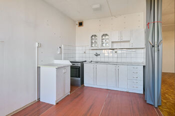 Prodej bytu 3+1 v osobním vlastnictví 65 m², Praha 8 - Kobylisy