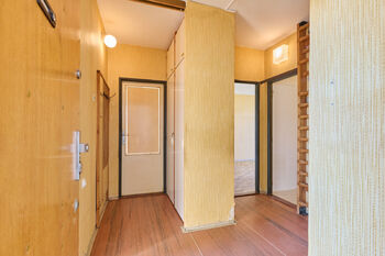 Prodej bytu 3+1 v osobním vlastnictví 65 m², Praha 8 - Kobylisy