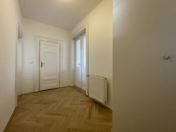 Pronájem bytu 1+1 v osobním vlastnictví 62 m², Praha 2 - Vinohrady