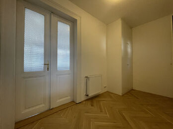 Pronájem bytu 1+1 v osobním vlastnictví 62 m², Praha 2 - Vinohrady