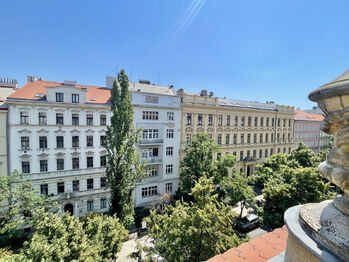 Pronájem bytu 1+1 v osobním vlastnictví 62 m², Praha 2 - Vinohrady