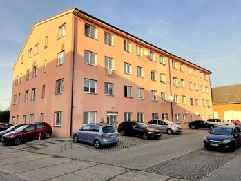 Pronájem bytu 2+kk v osobním vlastnictví 56 m², Šestajovice