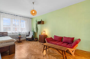 Prodej bytu 1+1 v osobním vlastnictví 40 m², Kladno