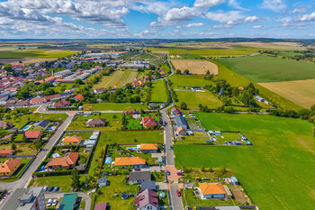 Prodej pozemku 1845 m², Kožlany