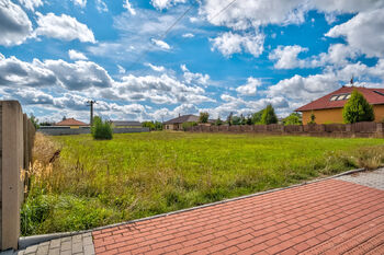 Prodej pozemku 1845 m², Kožlany
